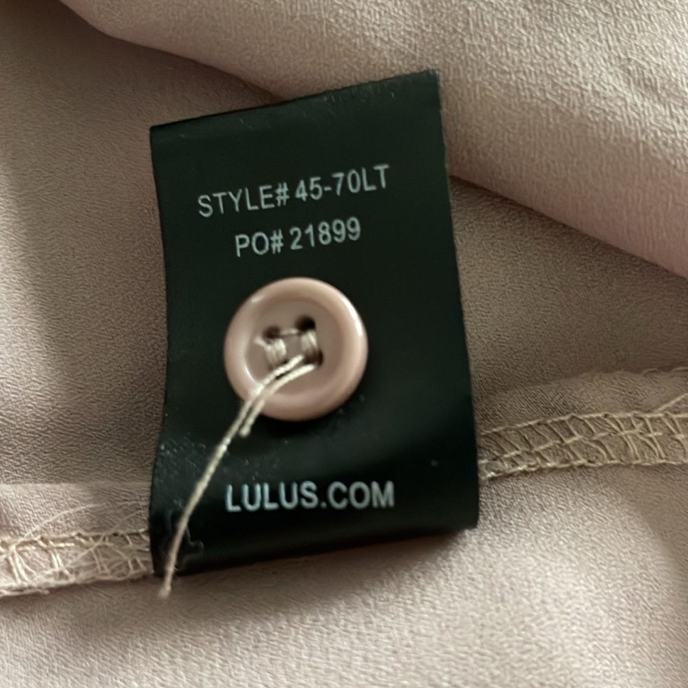 Lulu’s button up - Picture 6 of 6